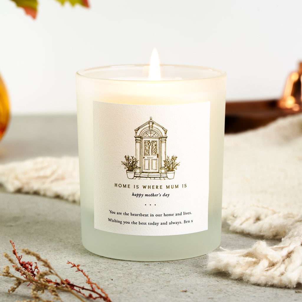 Personalised Mother's Day candle with a front door and planters in fine gold linework